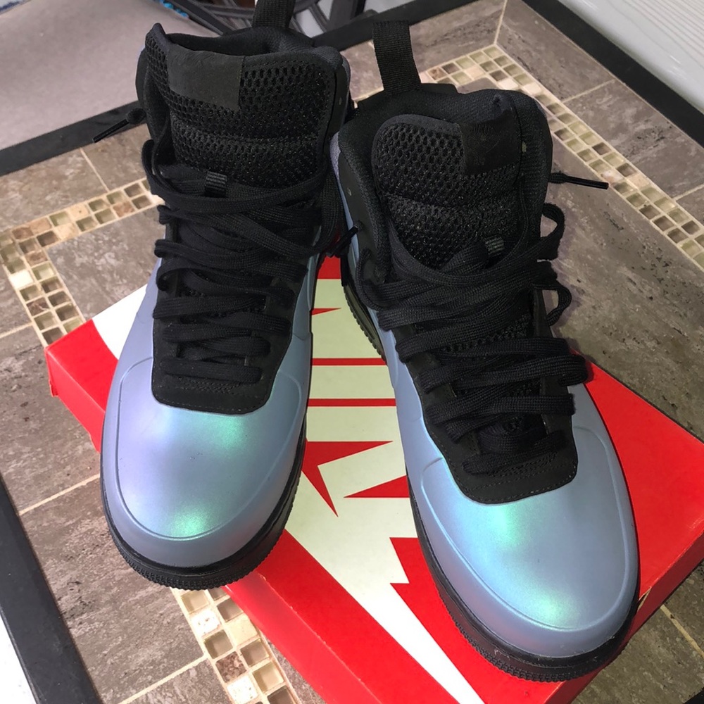 NIKE
AIR FORCE 1 FOAMPOSITE